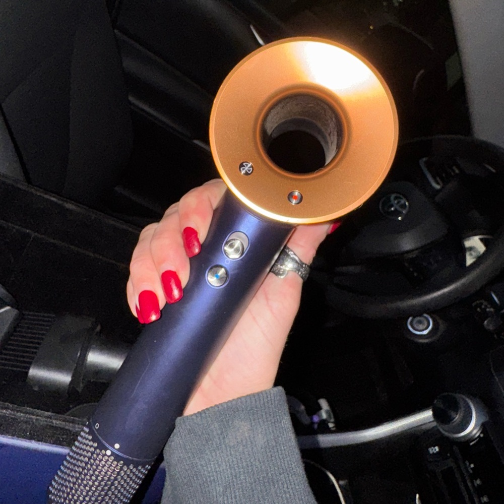 Prussian blue Dyson